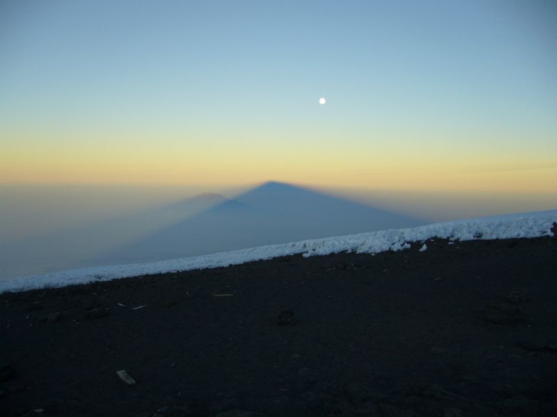 Kili (118.5) shadow of Kili